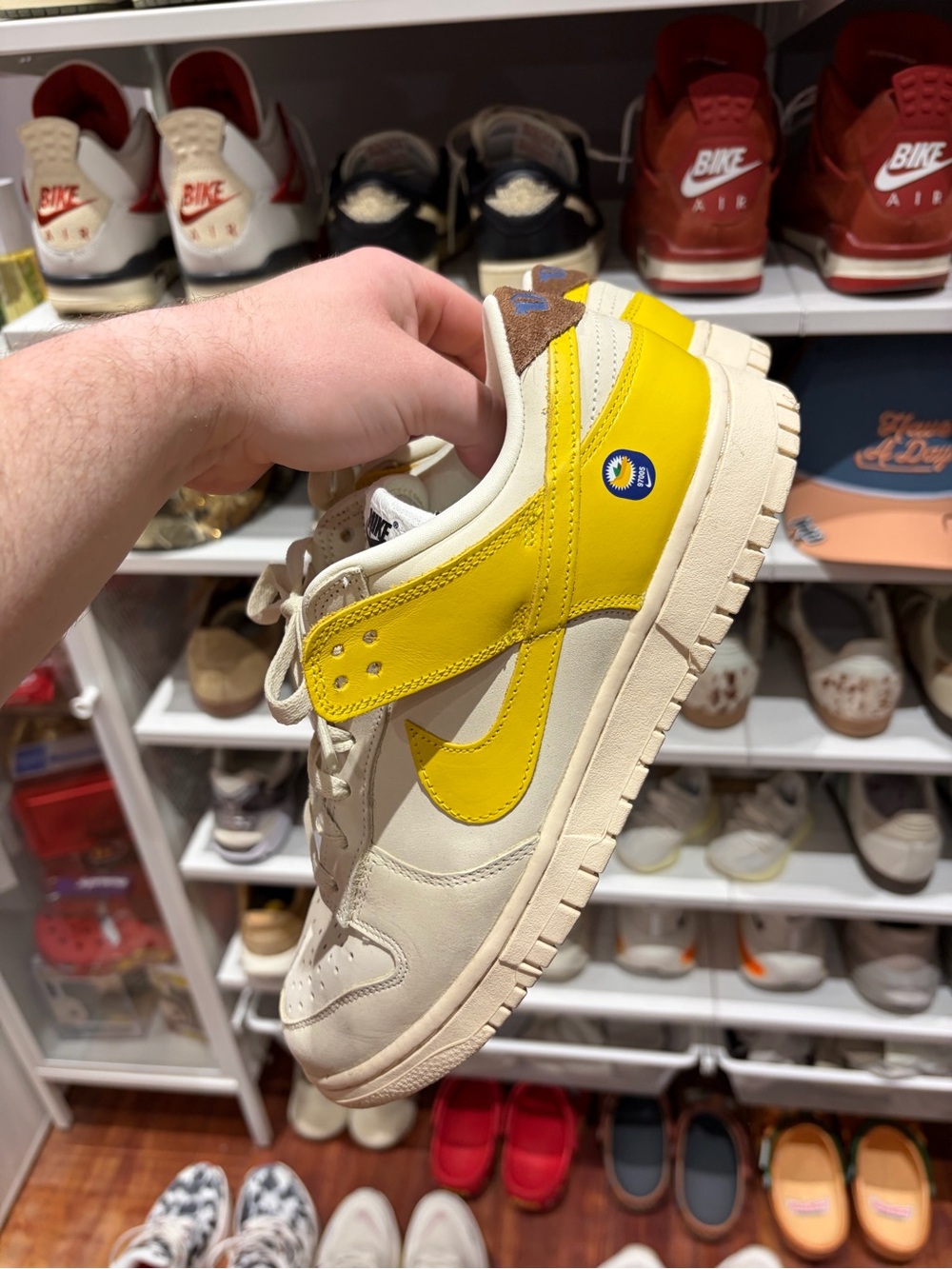 Nike Dunk Low Banana Woman’s Size 10 - Picture 3 of 5